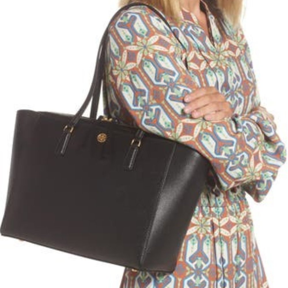 Tory Burch  Robinson Small Tote